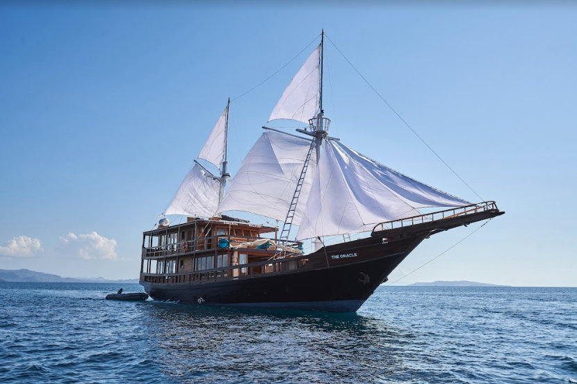 http://highend-traveller.com/a-holistic-luxury-cruises-experience-with-oracle-blue-karma-dijiwa-yacht/