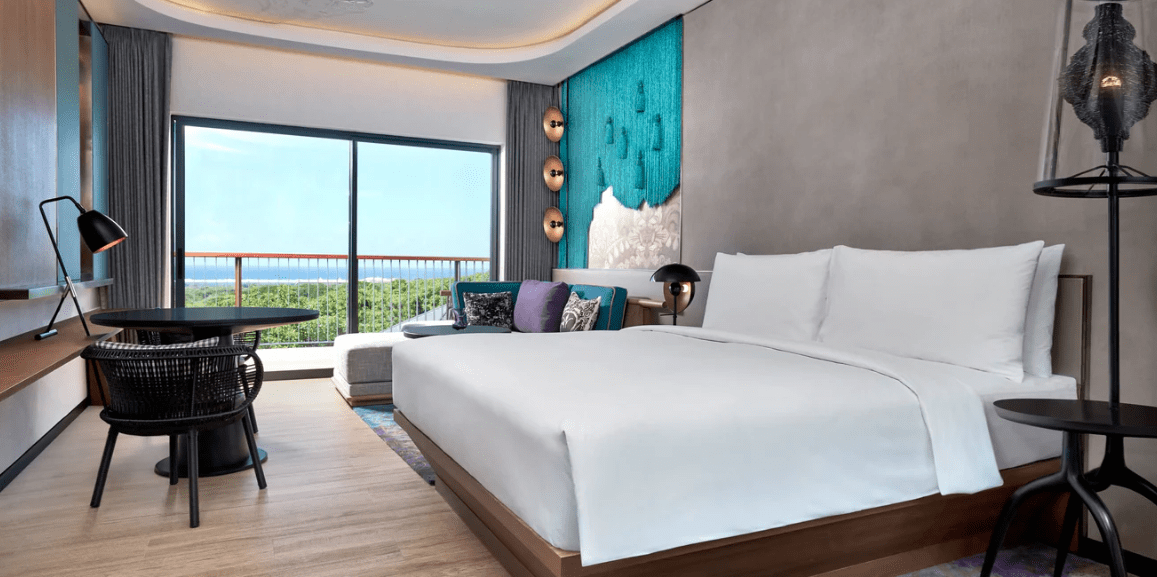 https://highend-traveller.com/renaissance-hotels-unviels-its-latest-resort-in-the-island-of-the-gods/