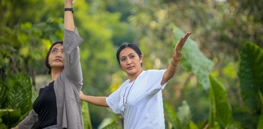 Embark on a Journey of Holistic Well-being with Qi Gong Under the Expert Guidance of Vony Dewi
