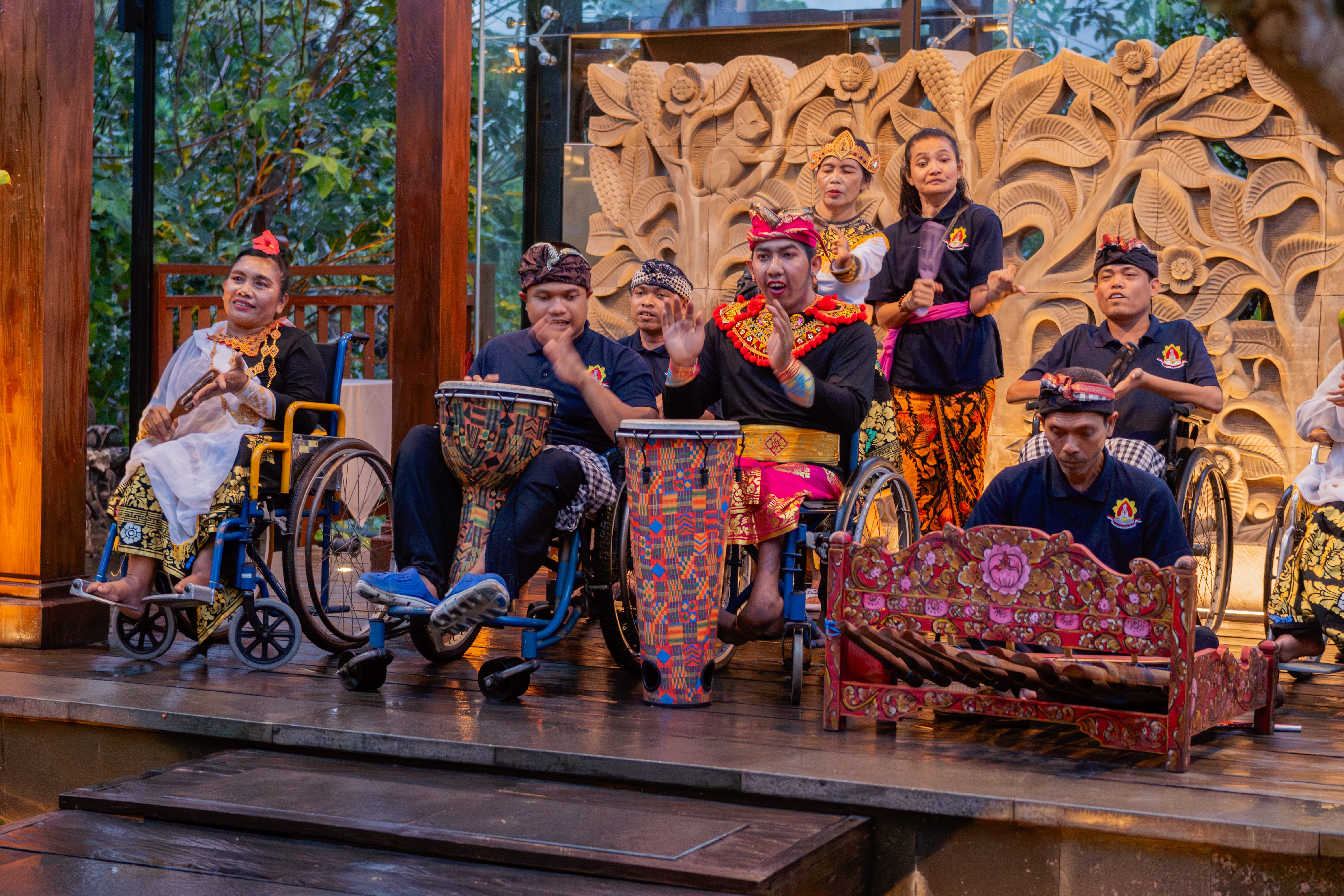 Arkamara Dijiwa Ubud Presents Voice for Kindness A Charity Night and Tree Lighting Celebration