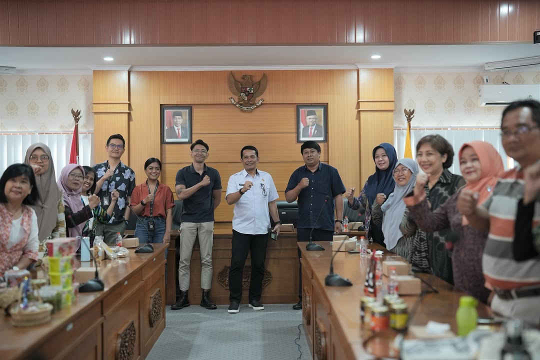 Rucira & Co: Shaping Meaningful Brands for the Digital World